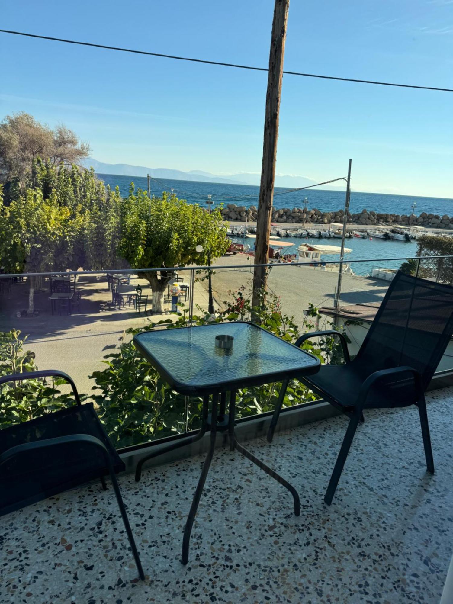 Artemis Apartments Diakopto Buitenkant foto
